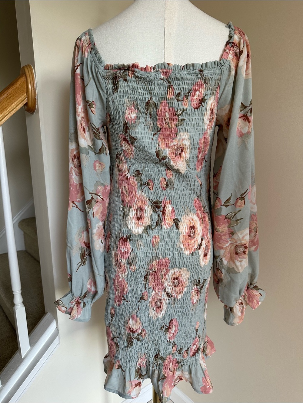 NWT Floral Dress- Large - Picture 5 of 11